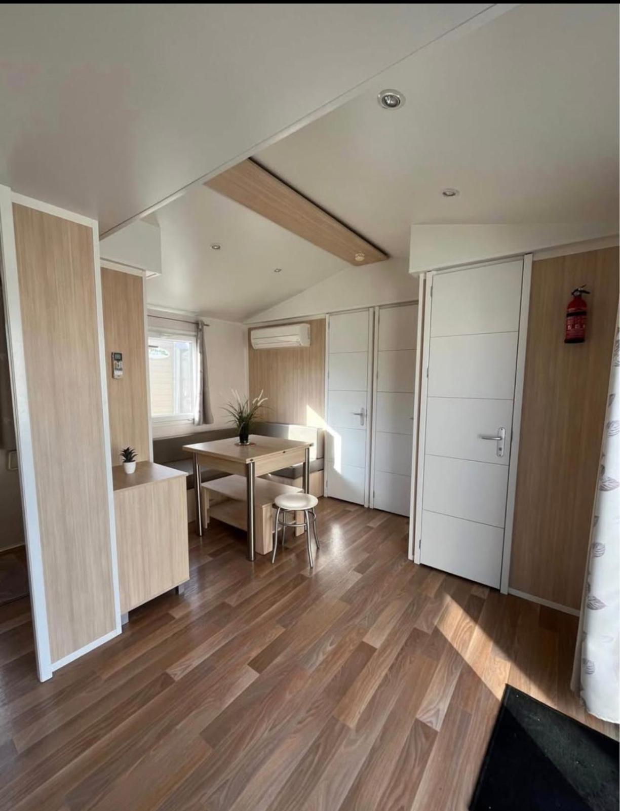 Campingplatz Mobilhome 6 Personnes *